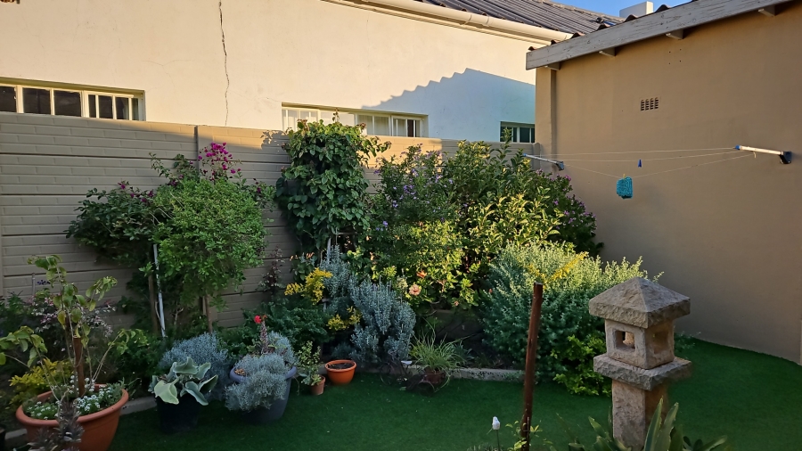 3 Bedroom Property for Sale in Gordons Bay Village Western Cape